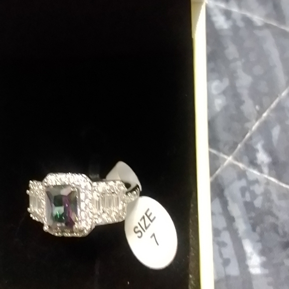 Ring - Picture 5 of 5